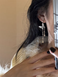 Elegant Long Tassel Butterfly Ear Cuff Womens Fashion Jewelry Super Fairy Water Diamond Design High-End Atmosphere Luxury Ear Decor
