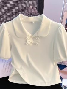 เสื้อยืดแขนสั้นทรงเข้ารูปสไตล์จีนใหม่สำหรับผู้หญิงในช่วงฤดูร้อนปี 2024 เสื้อโปโลแขนพองทรงเข้ารูปคอโปโล