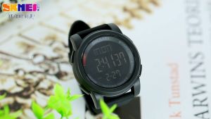 SKMEI ใหม่ผู้ชายกีฬานาฬิกาแฟชั่นนาฬิกากันน้ำนับถอยหลังปลูก LED โครโนกราฟนาฬิกา ข้อมือ ดิจิตอล 1257