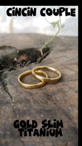 Cincin Couple Pria Wanita Gold Kuning Emas Slim Polos Titanium Stainless