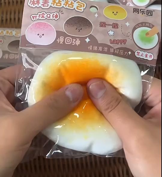 Set4สี สกุชชี่หนึบ โมจิชาเขียว และ โมจิ หลากสี ยึดได้ บีบนุ่มๆหนึบๆ สโลว์ (ไม่ใช่ฟองน้ำ)