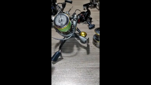 รอกตกปลา รุ่น LC รอกสปินนิ่ง รอกจิ๊กกิ้งโลหะ รอกแคสติ้ง ราคาถูก แรงเบรก 12BB ลากสูงสุด 30 กก. ตลับลูกปืนปลาคาร์ป