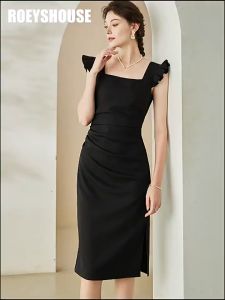 Váy đen tron xếp eo cổ vuông khồn tay kiểu bèo nhỏ xinh