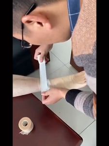 Cotton Sport Tape Waterproof White Premium Adhesive Physio Athletic Muscle  Elastic Bandage Care Support For Ankle wrist