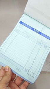 Saengroong บิลเงินสด 2ชั้น ชนิดคาร์บอนในตัว (เบอร์1 2 3) แถม แผ่นรองเขียน 30ชุด/เล่ม