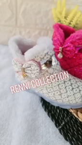 Renni - Sepatu Boots Bulu Pita Anak LED / Sepatu Boots LED Anak Lucu dan Cantik / Sepatu Menyala Best Seller