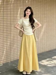 La Chapelle | Off-shoulder Thin Blouse T-shirt Skirt Set
