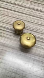 Núm tròn trơn N126 đồng nguyên chất tay quai lắp tủ quần áo tủ trang trí kệ tivi vô cùng đẹp sang và chất