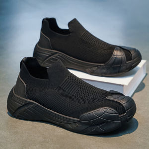 Breathable Flyknit Slip-on Sneakers