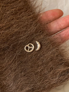 CAFFTI | Asymmetric Ox Horn Shaped Silver Stud Earrings