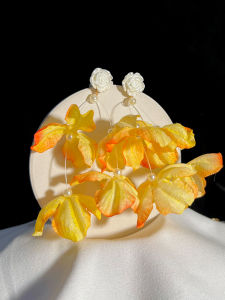 Elegant Yellow Floral Earrings for Women No Piercing Required Unique Chinese Style Fashion Jewelry Ear Cuffs Original Design