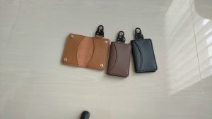 Dompet stnk kulit asli lipat dua hitam gantungan kunci mobil motorgantungan kunci motor minimalis