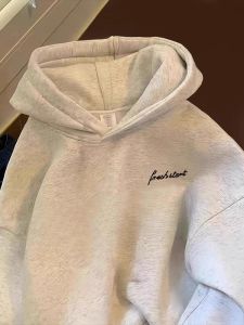 เสื้อสเวตเตอร์คอกลมทรงหลวมผ้าฝ้ายผสมขนแกะหนาสำหรับผู้ชาย ทรงหลวม สไตล์ย้อนยุค สตรีทแฟชั่น ฤดูใบไม้ร่วง/ฤดูหนาว