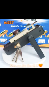 Khóa VIỆT TIỆP 04337 tay gạt phòng ngủ màu đen - BH 3 năm