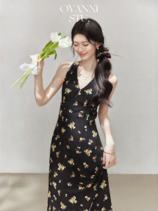 OUYANGXI | Đầm Đen Hoa Cổ Halter Hở Lưng