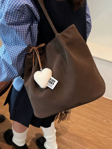 Retro Suede Underarm Tote Bag Womens Casual Large Capacity Bucket Bag Commuter Single Shoulder Bag Simple Style Polyester Lining