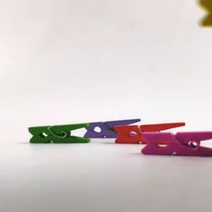 Klip Penjepit Serbaguna Kayu Mini Wooden Peg Clip 35mm Jepitan Foto Selebaran Kertas Kain Baju Warna Warni 3.5 cm
