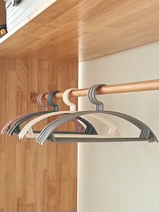 10pcs Premium Non Slip Clothes Hanger Laundry Dobi Plastic Hanger Rack Non Trace Christmas Gift Move In New House Gifts