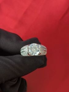 Cincin Diamcity 5 Karat: Mewah & Berkualitas