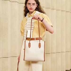 AGE FREE กระเป๋าสะพายทรงสี่เหลี่ยมความจุขนาดใหญ่