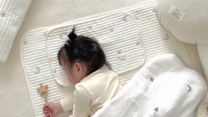 Tấm ga trải giường cho trẻ sơ sinh Hàn Quốc có thể tùy chỉnh kích thước nệm ga trải giường chần bông cho trẻ sơ sinh ga trải giường vừa vặn vỏ giường chần bông phông nền ảnh