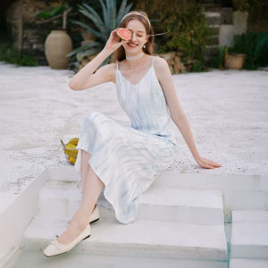 XIANGYING | Resort Style V-Neck French Design Blue Gradient Gradation Womens Dress