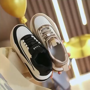 Sepatu Sneakers Wanita Korea Terbaru Sepatu Wanita Kasual Hitam Kerja Sekolah Sepatu Putih Kekinian
