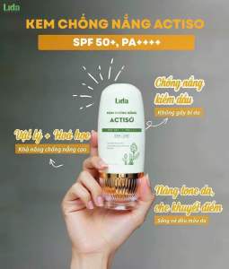 Kem chống nắng nâng tông dạng sữa thế hệ mới