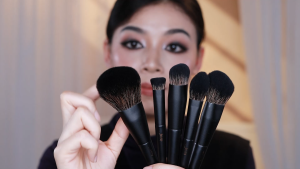 Makeup Brushes Set Jessup Make up Brushes 14Pcs Black Kabuki Foundation Eyeshadow Contour Concealer Powder Eyeliner Crease Eyebrow Blending Brush T336