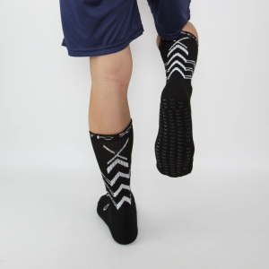 ถุงเท้ากันลื่นครึ่งแข้งยี่ห้อ Super Big ล็อคเท้าหนึบเพิ่มสปีดทุกการเคลื่อนไหว แบรนด์ไทย อุดหนุนคนไทย