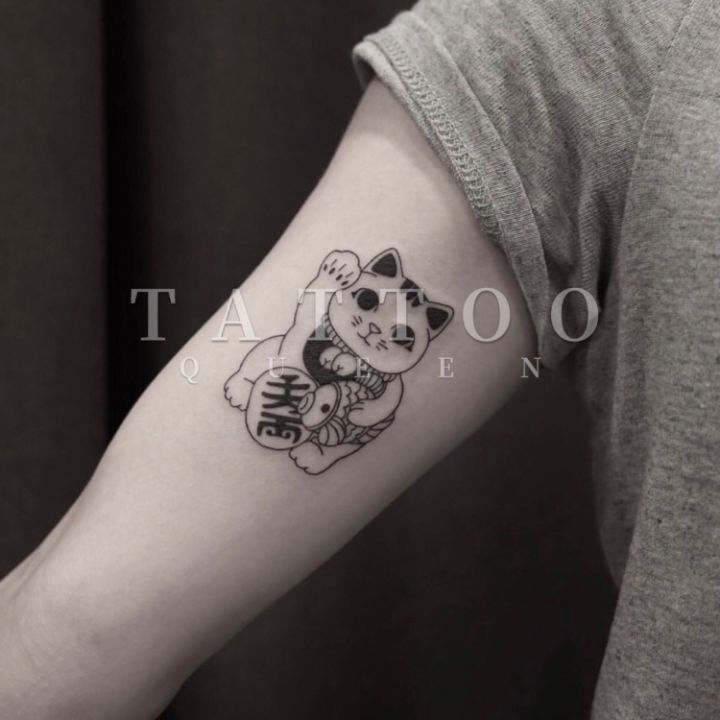 Japanese Lucky Cat Tattoo for Good Fortune and Caturday Vibes