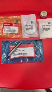 Bộ phớt  cốt bơm nước zin : Sh ý   Dylan  Ps