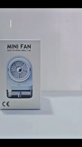 Quạt sạc USB mini để bàn 2 chế độ phun sương và 3 chế độ gió
