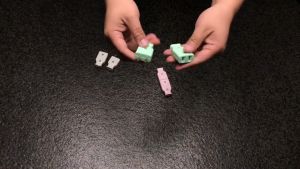 ( 1 Pcs) ปลั๊กตัวเมีย2ขาแบน ปลั๊กตัวเมีย 2 ขาแบน  ทำจากPVC เกรด A คุณภาพสูง