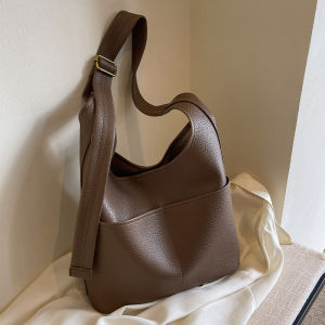 Vintage Large Capacity Bucket Bag Womens Crossbody Bag Commuting Tote Bag Soft PU Leather Magnetic Buckle Closure Casual Handbag