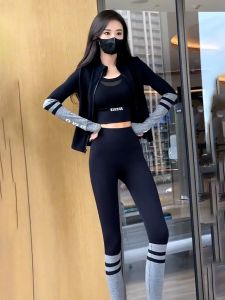 Summer Yoga Fitness Womens Slim Fit Short Sleeve Pilates Training Top And Bottoms Quick Dry Running Sportswear Set