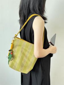 Stunning Color Canvas Tote Bag Womens Bucket Shape Shoulder Bag Soft Leather Strap Zipper Closure Everyday Use DerO Brand