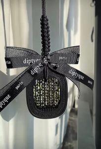 Bộ Quà Tặng Họ Nhà Dip Nước Hoa 5ml Kèm Vòng Treo Ô Tô Tỏa Hương