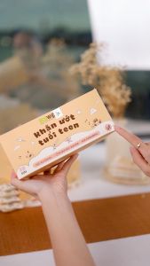 Hộp 20 gói khăn ướt Teen Wipes gói 8 tờ nhỏ gọn tiện lợi không mùi cho học sinh sinh viên