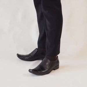Sepatu Pantofel Pria Formal Kantor Branded Lokal Kulit MDF663