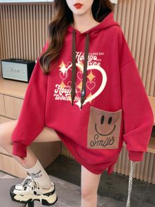 เสื้อสเวตเตอร์มีฮู้ดแบบยาวปานกลางบุขนแกะหนาสำหรับฤดูใบไม้ร่วงและฤดูหนาวสำหรับผู้หญิง เสื้อคลุมกันหนาวแบบหลวมๆ สีแดงปีมังกร