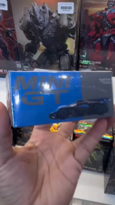 Mô Hình Xe Tĩnh 1:64 Mini GT Bugatti Bolide Presentation