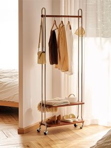 ตู้เสื้อผ้าแบบเคลื่อนที่ได้ ตู้เสื้อผ้าแบบตั้งได้ ตู้เสื้อผ้าแบบมีช่องเก็บของขนาดเล็ก ตู้เสื้อผ้าสไตล์ย้อนยุค ตู้เสื้อผ้าแบบไม้เนื้อแข็งสำหรับห้องนอน