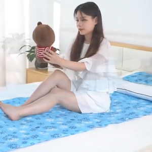 【Daily Suki Store】Summer Cooling Gel Pad - No Water Needed! Breathable Cooling Mat for Humans Dogs & Cats - Portable Car Seat/ Sofa/Bed Mattress Cooler (Self-Chilling Technology)