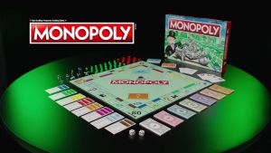 Monopoly Game Classic Family Board Game for 2 to 6 Players for Kids Ages 8 and Up Toys for Kids Family Indoor Games
