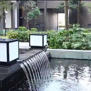 โคมหัวเสาโซล่าเซลล์ IP67 ไฟสวนพลังงานแสงอาทิตย์ รุ่นสีเหลี่ยม ปรับได้ 3 สี