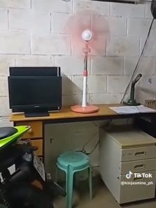 KJ Shakable Head Stand Fan: Six Blades Portable & Adjustable Electric Fan