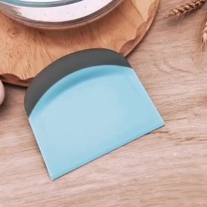 Dụng Cụ Cạo Bột Bằng Nhựa Thân Thiện Với Môi Trường Dùng Cho Bánh Mì Bánh Ngọt Pizza - Dụng Cụ Làm Bánh Đa Năng Có Thước Đo