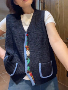 UYFY | Navy Blue V-Neck Sleeveless Knit Vest