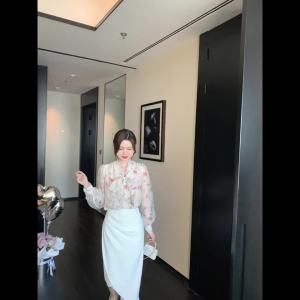 AMMIN Korean Style Sweet Floral Print Long Sleeve Chiffon Blouse for Women 2025 Spring New V-neck with Bow Tie Design Fashionable Elegant Blouse